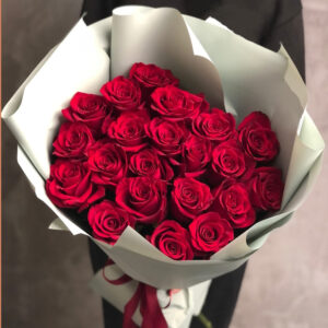 Букет из красных роз (21шт х60см)