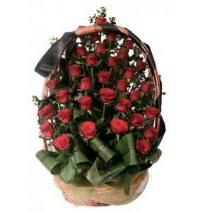 Ритуальная корзина с  розами 40 шт.