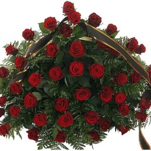 Ритуальная корзина с розами 50-100 шт